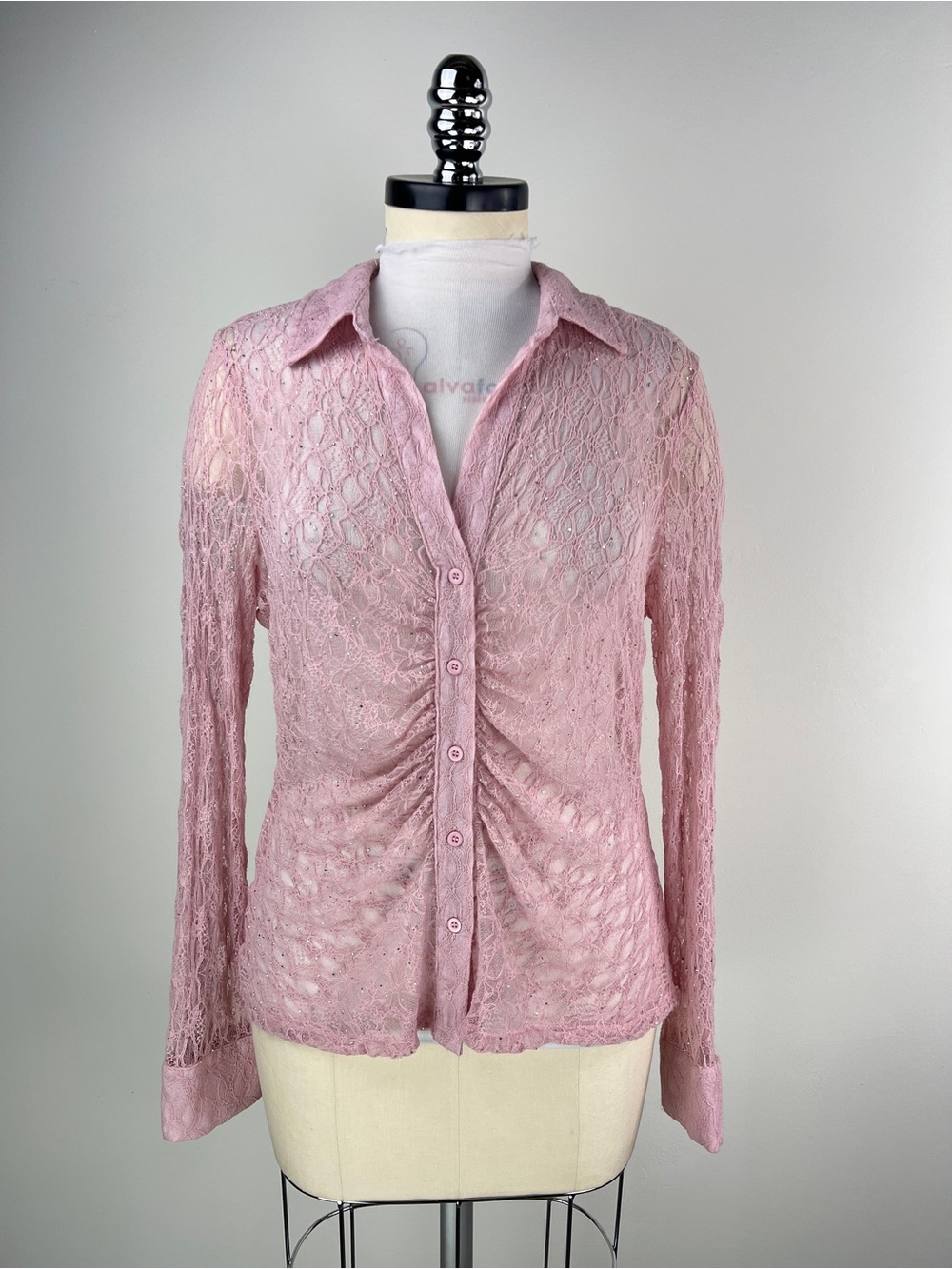 💚 3730. Pink Lace Button-Down Shirt